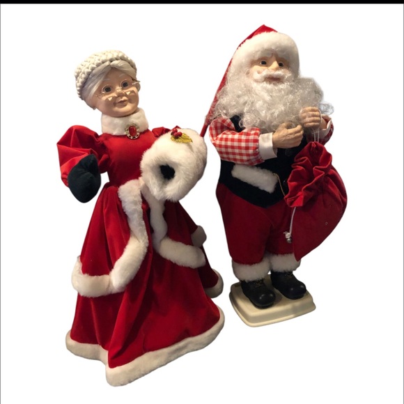 Vintage Animated Festive Santa and Mrs. Claus Figurines 25” PRISTINE